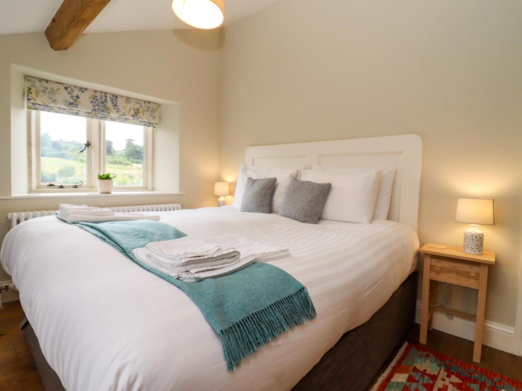 Hammonds Farmhouse Stroud  Bagian luar foto