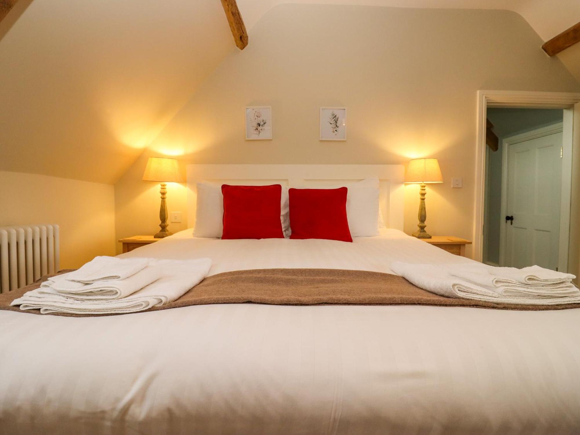 Hammonds Farmhouse Stroud  Bagian luar foto