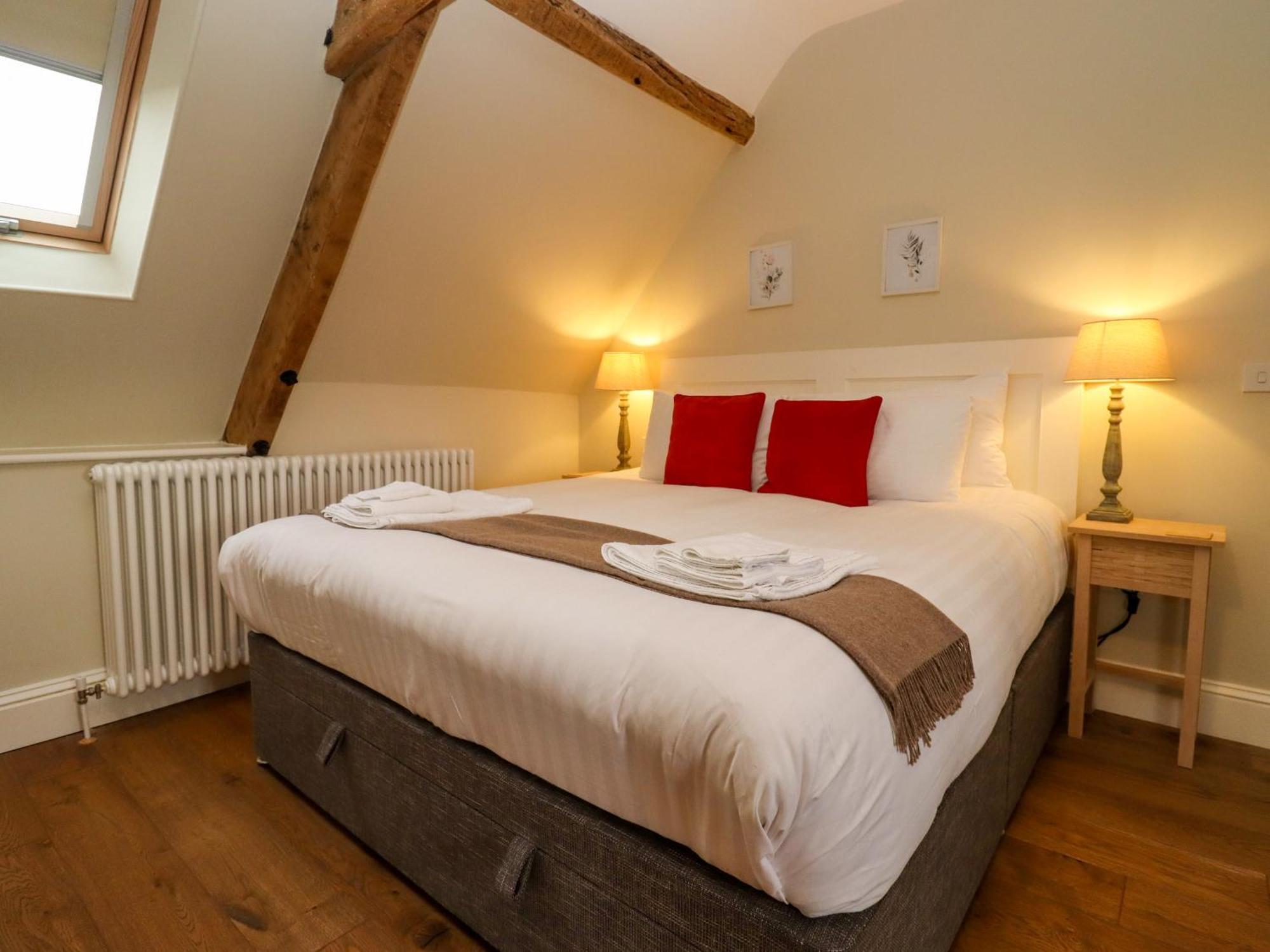Hammonds Farmhouse Stroud  Bagian luar foto