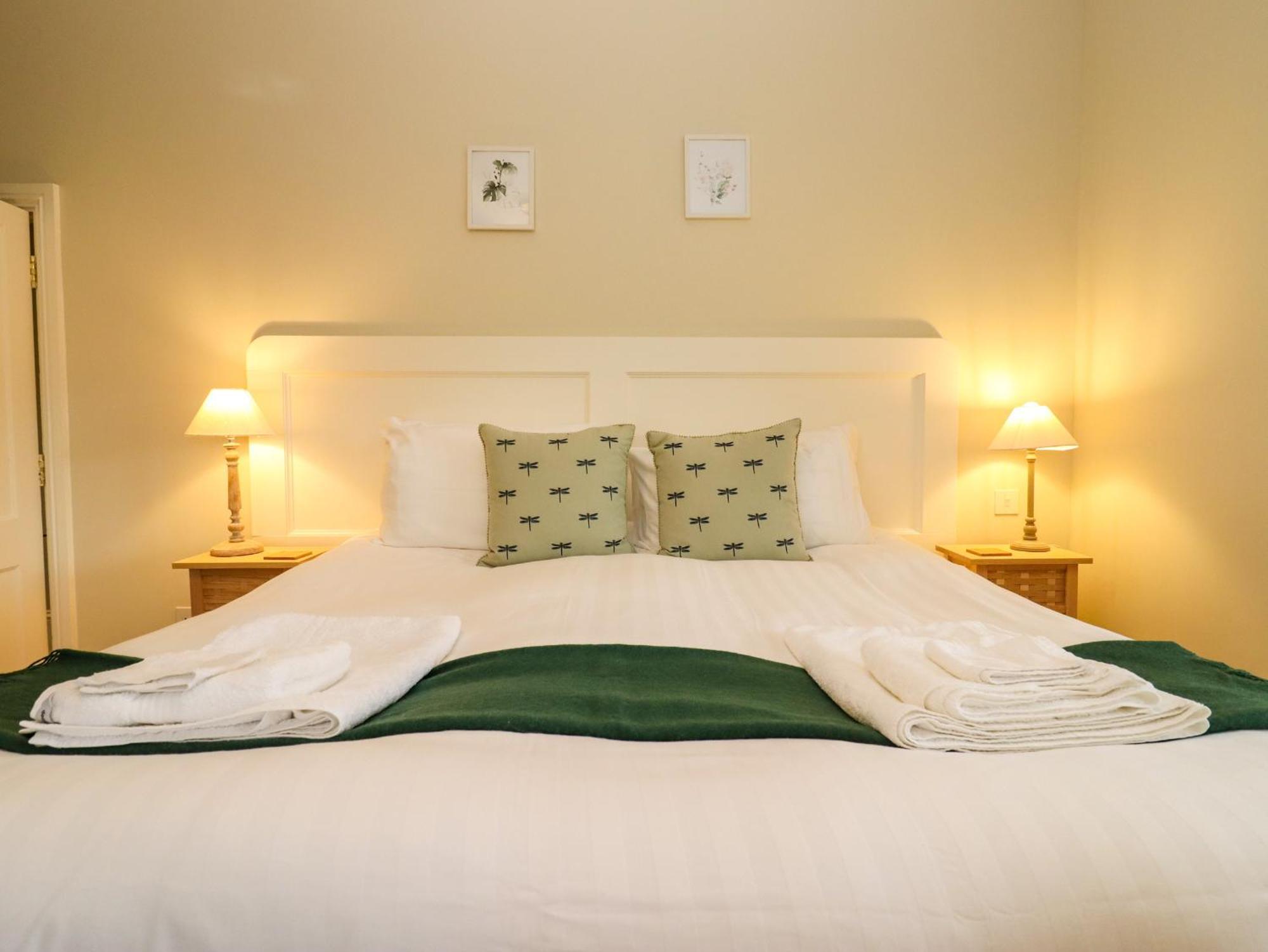 Hammonds Farmhouse Stroud  Bagian luar foto